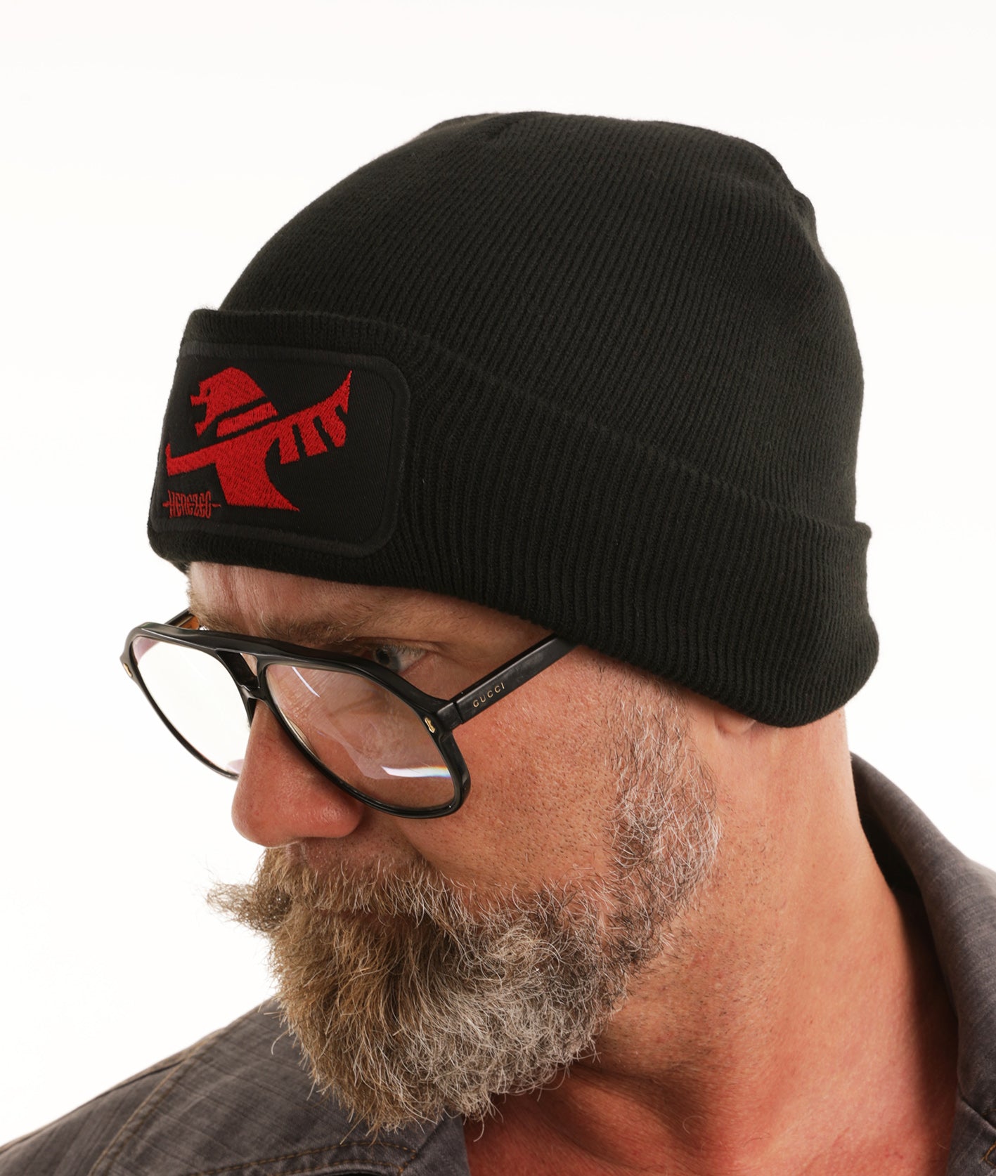 HERCZEG Sárkányos kötött Sapi - Fekete-Piros