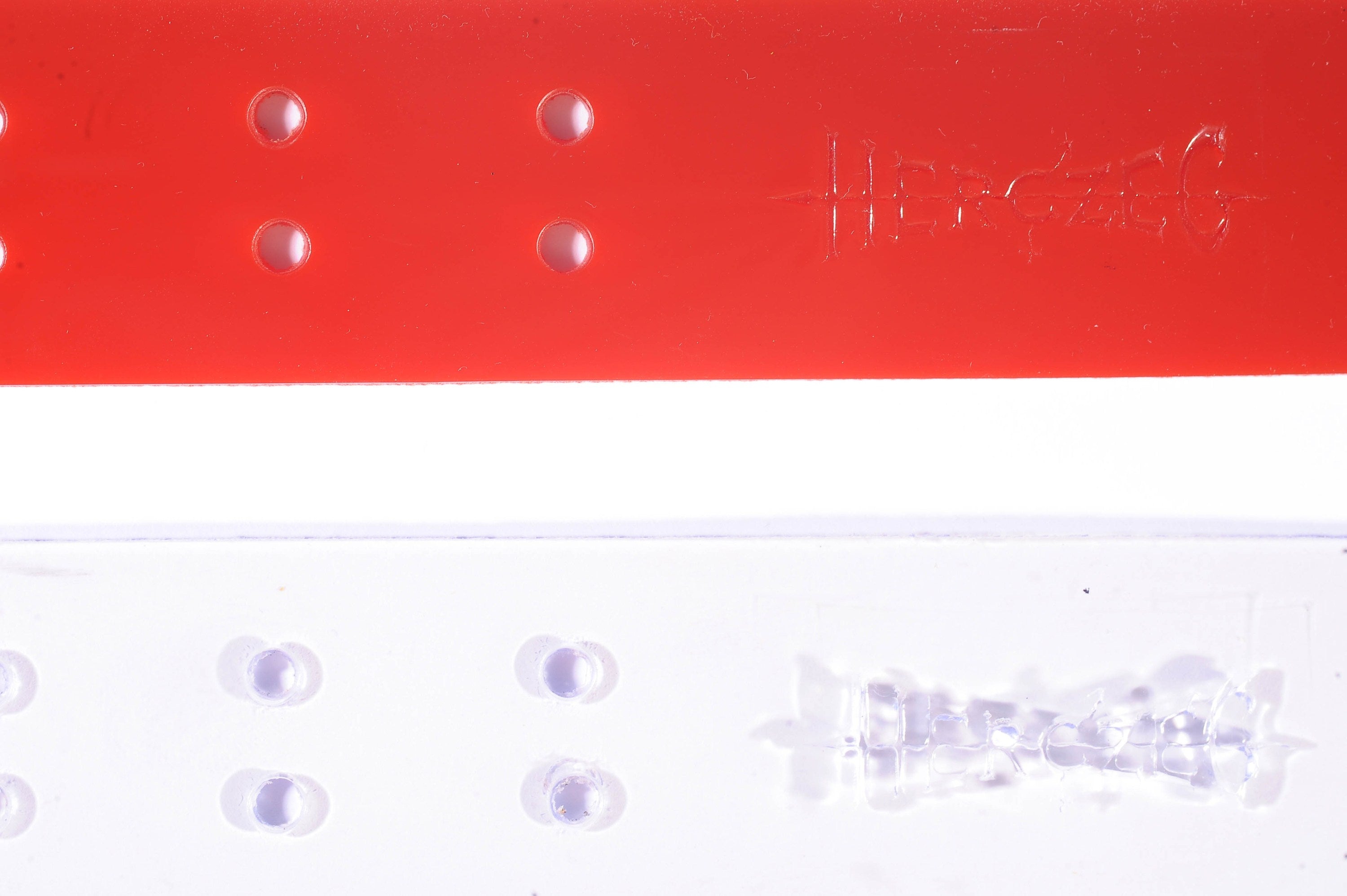 Herczeg PVC öv - áttetsző piros